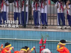 广东划龙舟从幼儿园开始培养 网友：原来是从娃娃抓起！