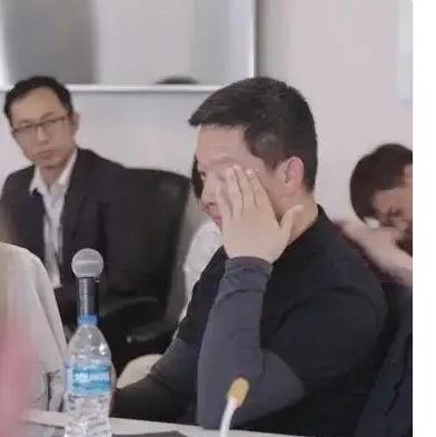 贾跃亭数度哽咽:散户救了我们的命