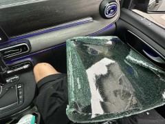 女星戴燕妮在巴黎被破窗抢劫 到底什么状况？