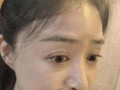 蒋欣吃关晓彤同款彩椒 画面感不要太强！（图）