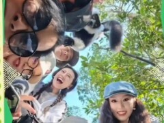 那英被猴子薅了头发，秒变搞笑表情包，这才是综艺真实感！（图）