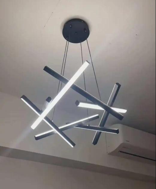 女生住60层以上遇台风 半夜被晃醒