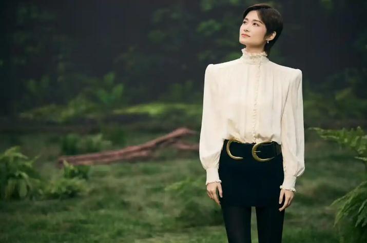 李宇春央视国庆献唱《爱你所爱》