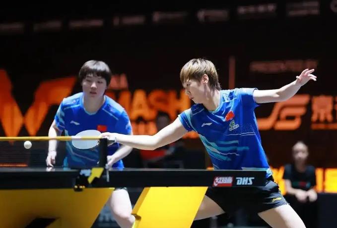 王曼昱蒯曼夺得中国大满贯女双冠军