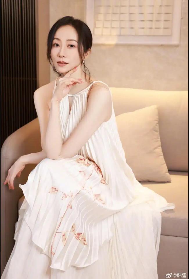 韩雪直播卖12.9元棉拖鞋引热议